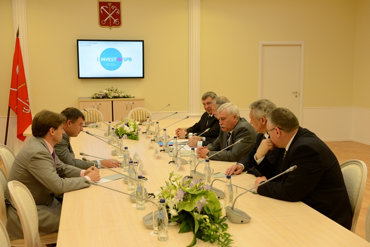 Подписание соглашения ТМХ-СПб_18.06.2015.jpg Подписание соглашения ТМХ-СПб_18.06.2015.jpg
